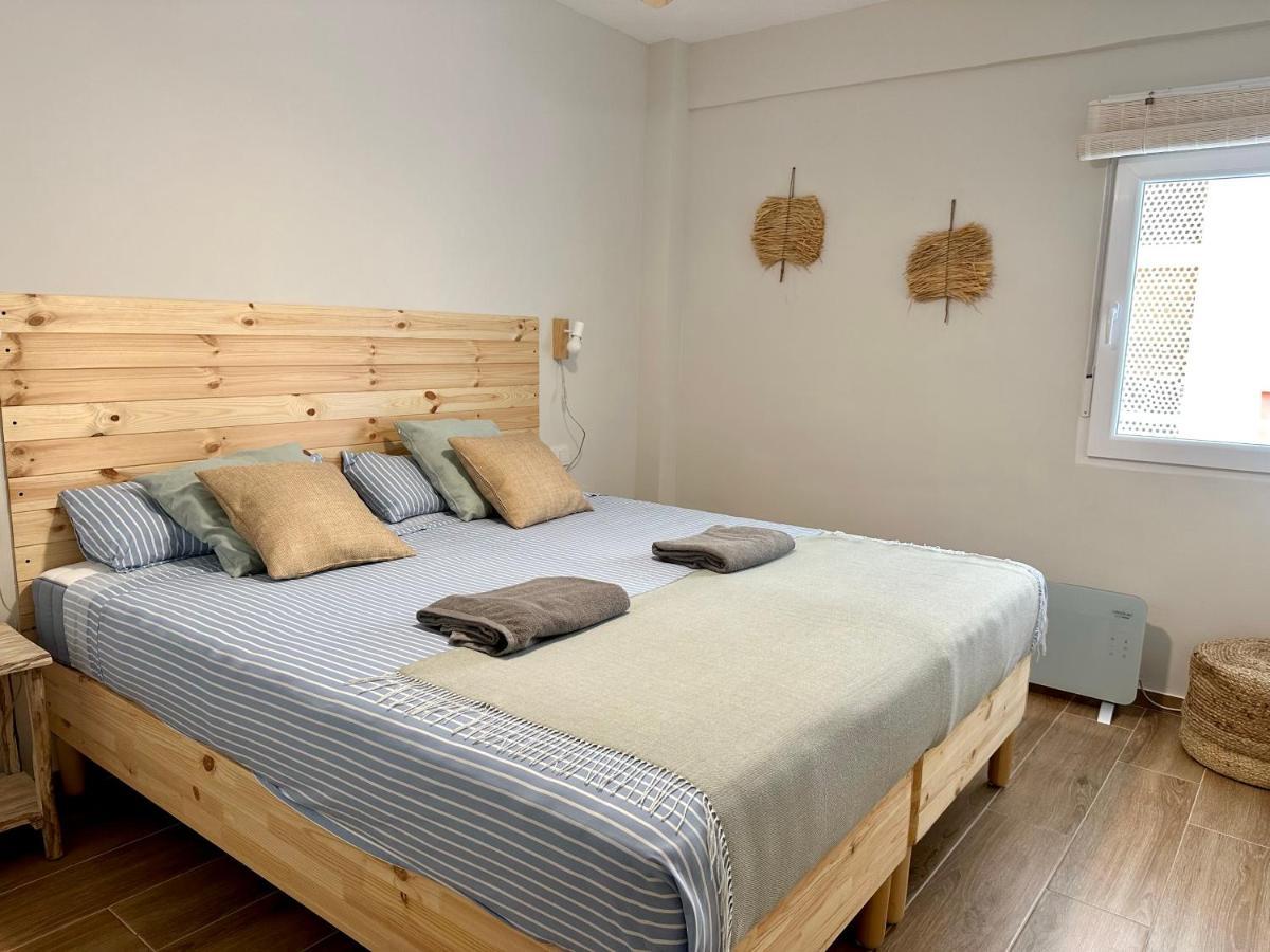 Amazing 3 Bedrooms Apartment With Pool Next To The Sea Torrevieja Exterior photo